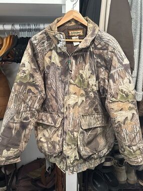 Remington Men’s Realtree Camo Bomber Jacket - Brown/Green/Tan